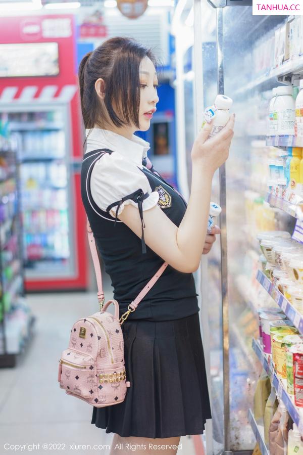 柠檬c_lemon 妲己_Toxic [XiuRen]高清写真图 2022.11.04 No.5807 妲己_Toxic 丰腴美臀第65张图片